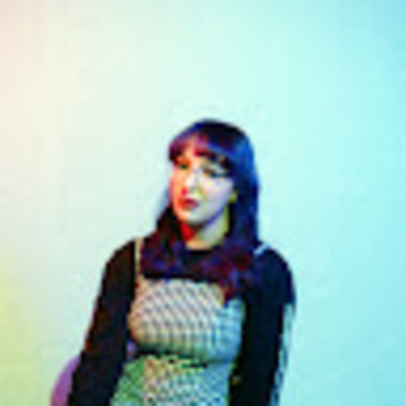 Meet your Posher,  Kristin - Picture 1 of 1